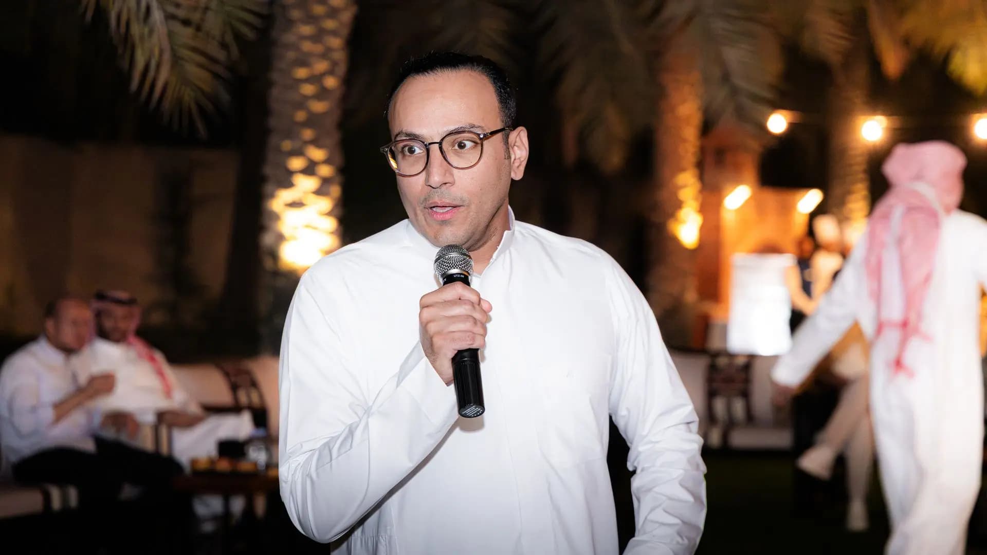 رئيس مجلس إدارة النادي يقيم مأدبة عشاء للفريق الأول وفريق 21